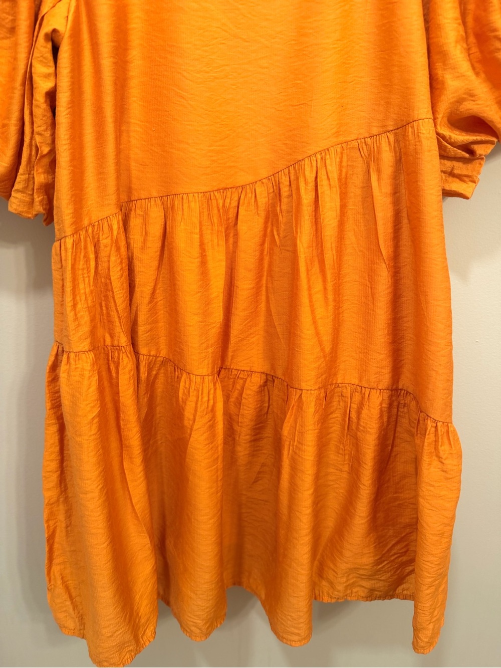 Anthropologie Moon River
Puff sleeve dress sz M - Picture 7 of 7